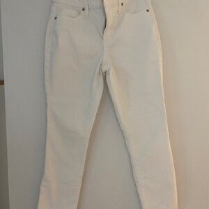 Universal Thread Jeans